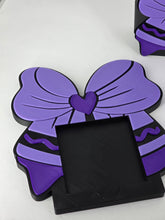 Load image into Gallery viewer, Crayon Desk Accessories
